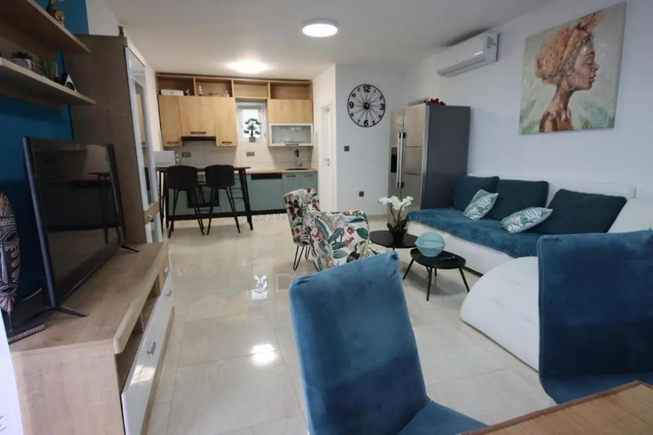 Apartments With A Parking Space Bibinje, Zadar - 22104 Croatia